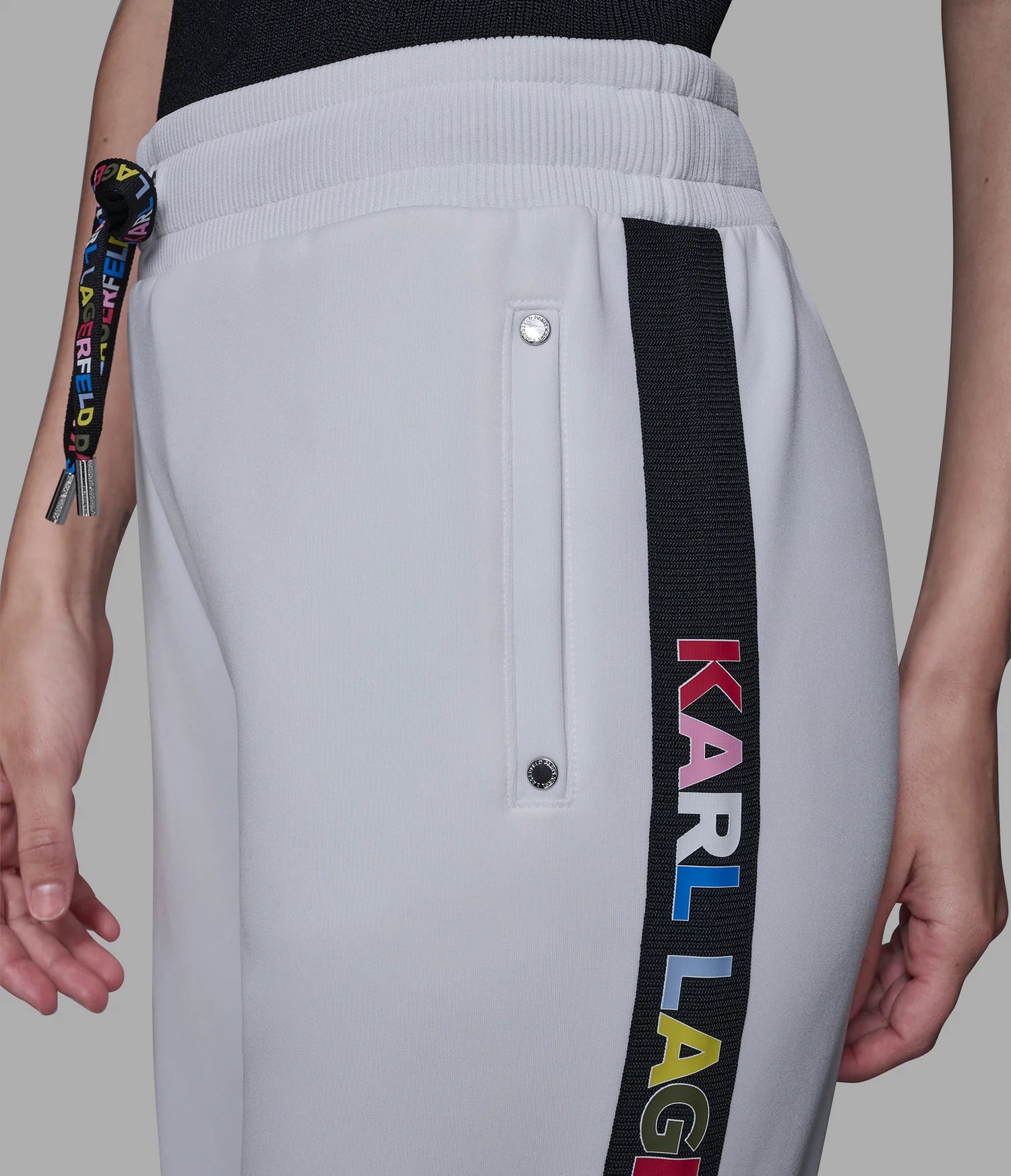 Pantalones de chándal con cinta con logo multicolor